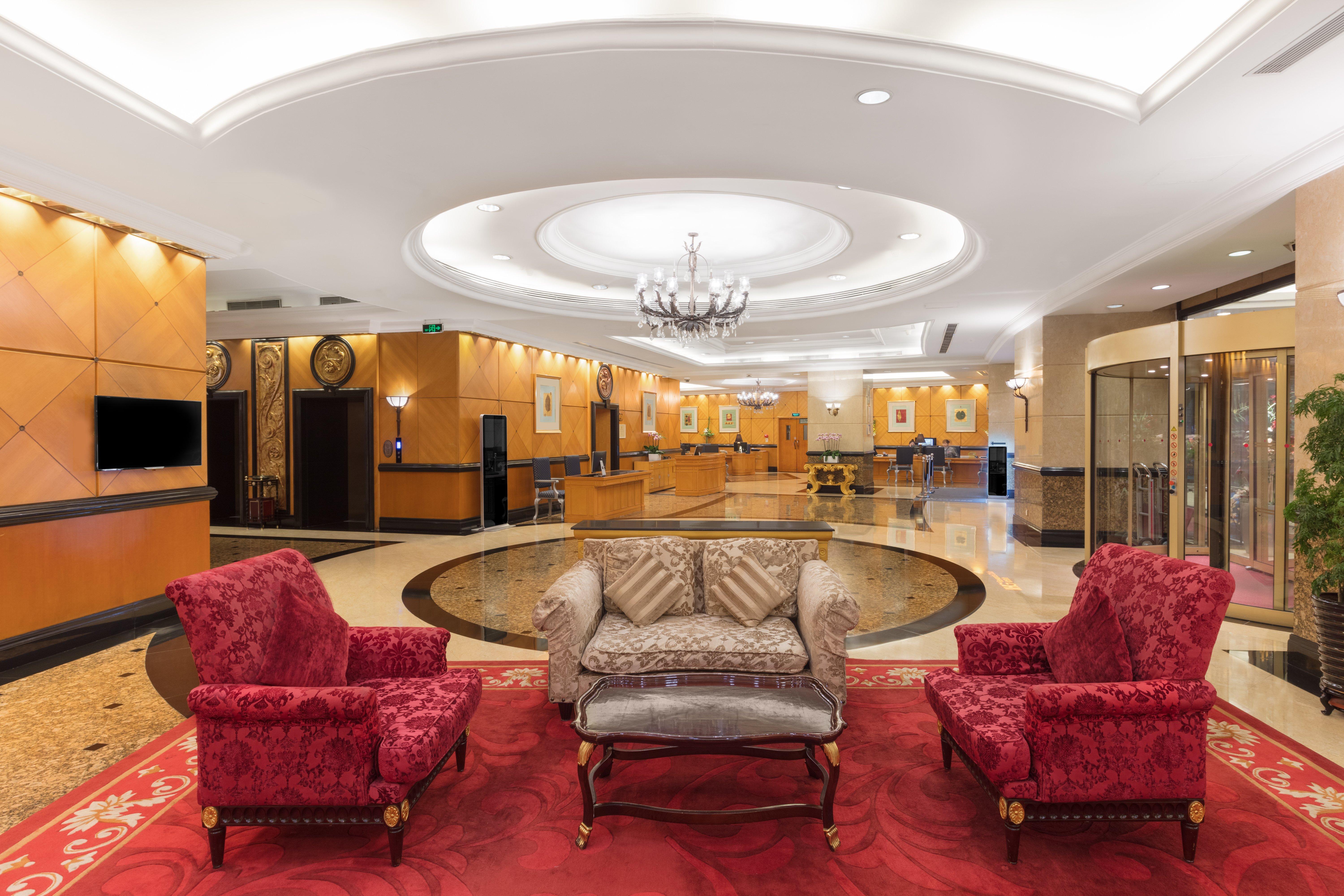 Crowne Plaza Hotel & Suites Landmark Shenzhen By Ihg - Nearby Luohu Border, Indoor Heated Swimming Pool, Complimentary Welcome Drink Exterior foto