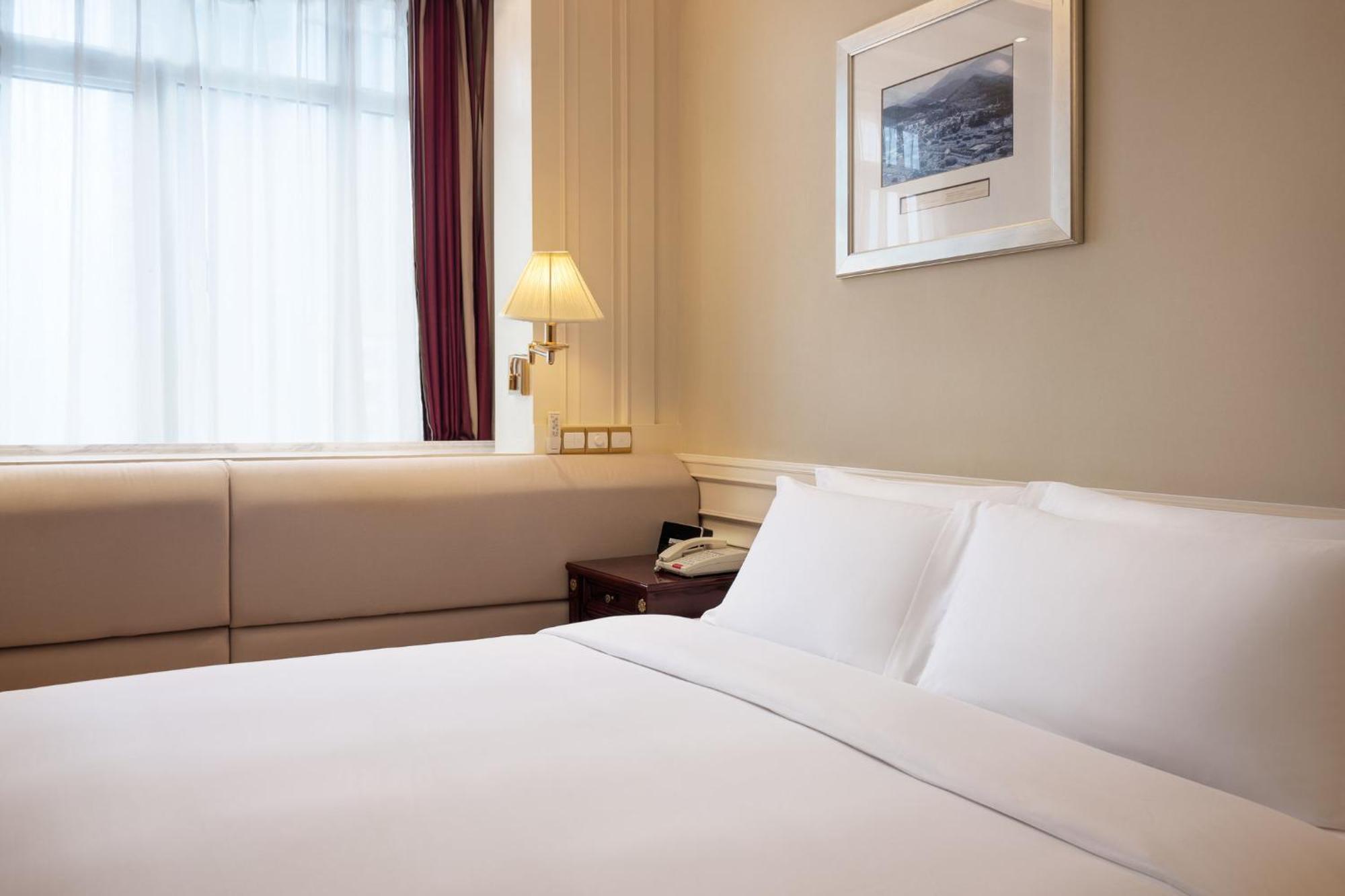 Crowne Plaza Hotel & Suites Landmark Shenzhen By Ihg - Nearby Luohu Border, Indoor Heated Swimming Pool, Complimentary Welcome Drink Exterior foto